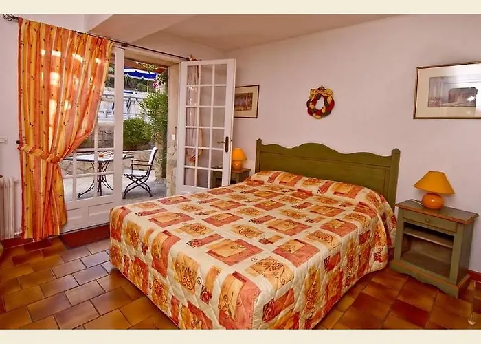 Jas Neuf Sainte-Maxime