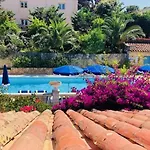 Jas Neuf Hotel