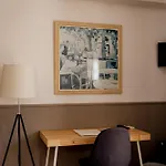 Jas Neuf Hotel 3*
