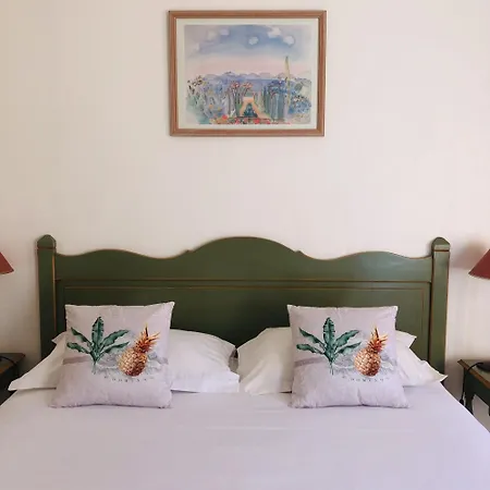 Otel Jas Neuf 3*