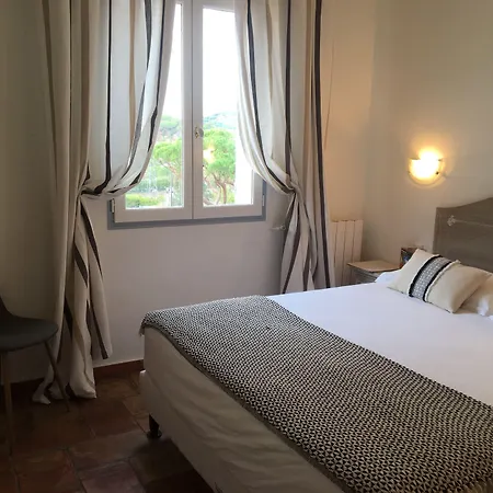 Hotel Jas Neuf 3*