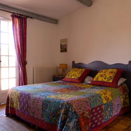 Jas Neuf Hotel 3*