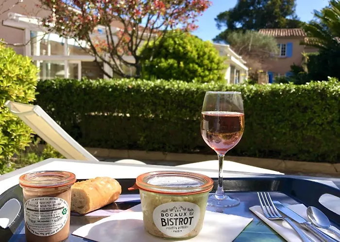 Jas Neuf Sainte-Maxime